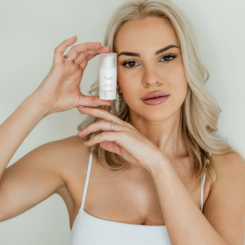 SILMAKREEM l VAHETUSE VÄRSKENDUS