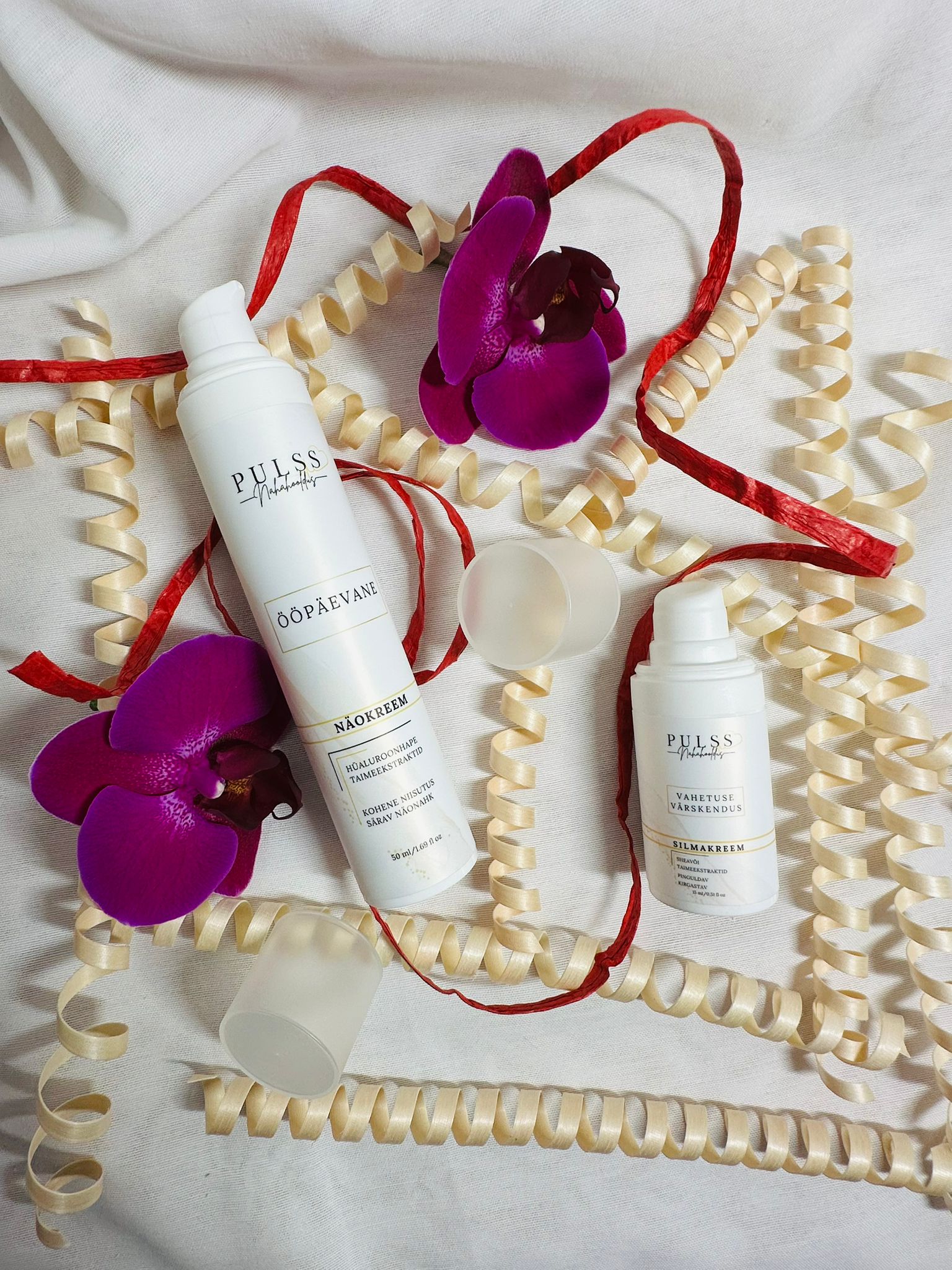 Komplekt naisele "Õrn hoolitsus nahale"